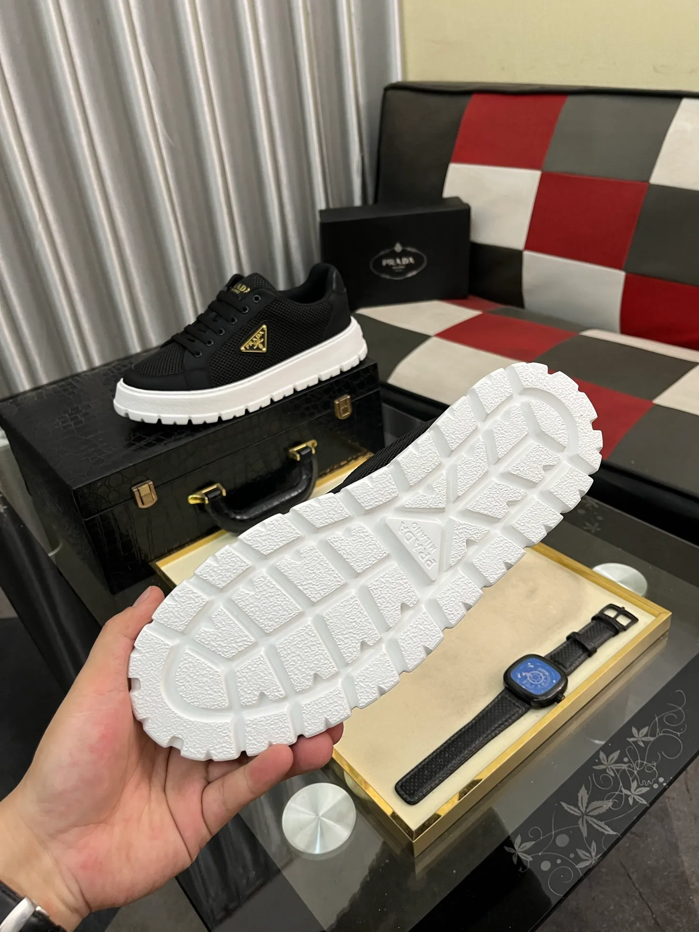 Men's Men's Shoes💰440⌚️⌚️《PRADA*》The latest and most popular casual shoes, top brand [seduce] luxury~purchasing agent, top~quality. [Strong] The upper is made of imported breathable special materials ➕ breathable feet (•) with fine workmanship. Original stylish and stylish soft rubber wear-resistant outsole, light and comfortable on the foot, size: 38-445️⃣colors available